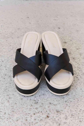 Weeboo Cherish The Moments Contrast Platform Sandals in Black - Closet of Ren