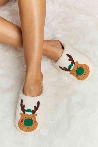 Melody Rudolph Print Plush Slide Slippers - Closet of Ren