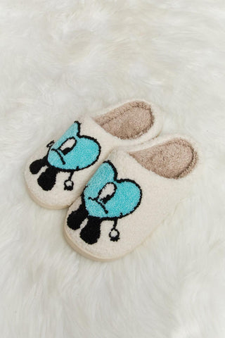 Melody Love Heart Print Plush Slippers - Closet of Ren