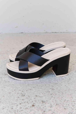 Weeboo Cherish The Moments Contrast Platform Sandals in Black - Closet of Ren