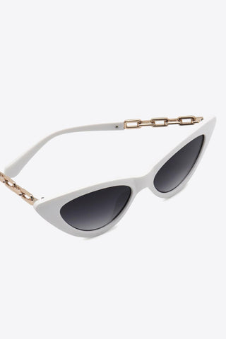 Chain Detail Cat-Eye Sunglasses - Closet of Ren