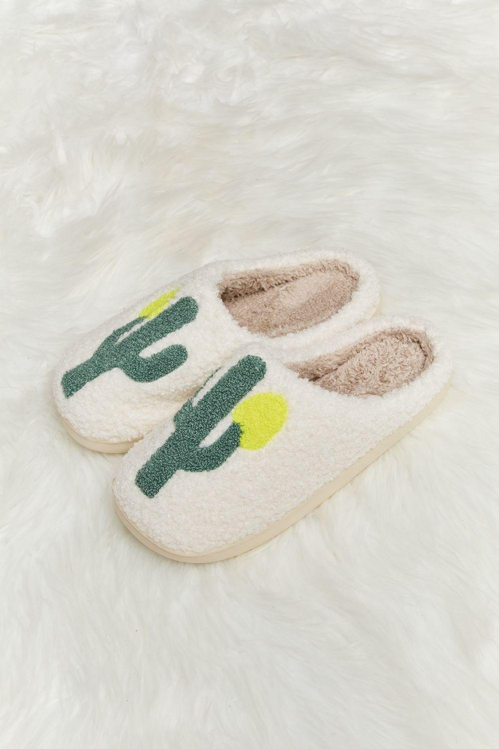 Melody Cactus Plush Slide Slippers - Closet of Ren