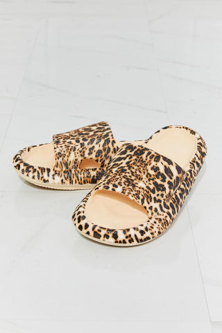 MMShoes Arms Around Me Open Toe Slide in Leopard - Closet of Ren