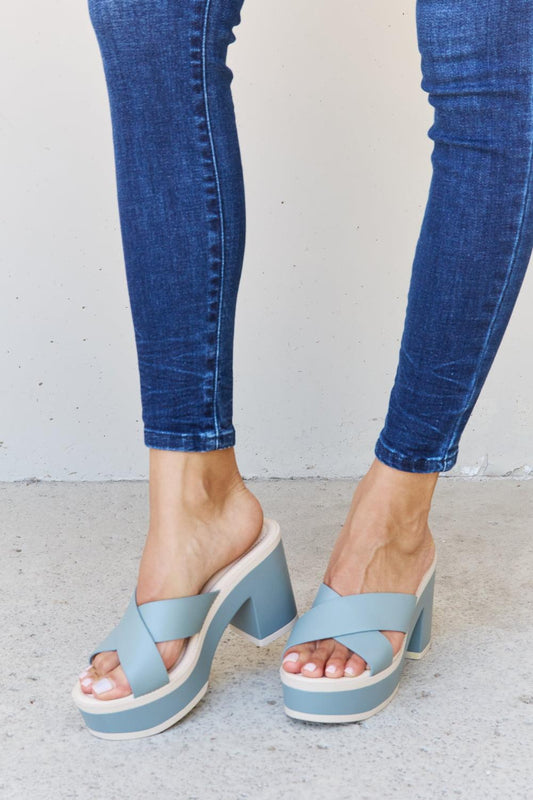 Weeboo Cherish The Moments Contrast Platform Sandals in Misty Blue - Closet of Ren