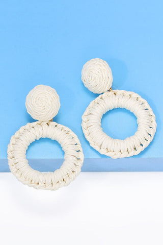 Round Shape Raffia Grass Dangle Earrings - Closet of Ren