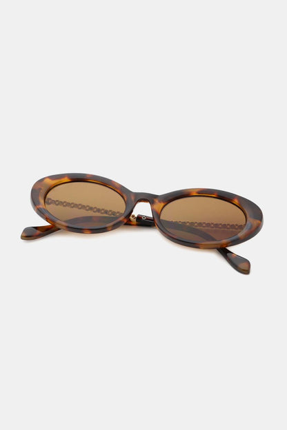 Polycarbonate Frame Cat-Eye Sunglasses - Closet of Ren