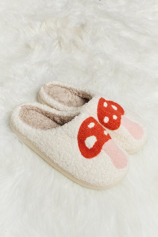 Melody Mushroom Print Plush Slide Slippers - Closet of Ren