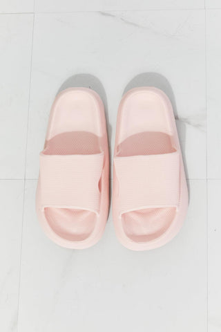 MMShoes Arms Around Me Open Toe Slide in Pink - Closet of Ren