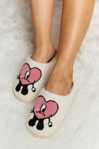 Melody Love Heart Print Plush Slippers - Closet of Ren