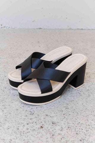 Weeboo Cherish The Moments Contrast Platform Sandals in Black - Closet of Ren